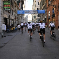 Pedalata per la Pace 2012 - Attraversamento Genova